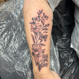 Portfolio Mahsa Nozad Blumen tattoo